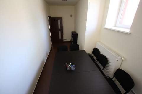 Lokal 93,3m w centrum - wejście z ulicy