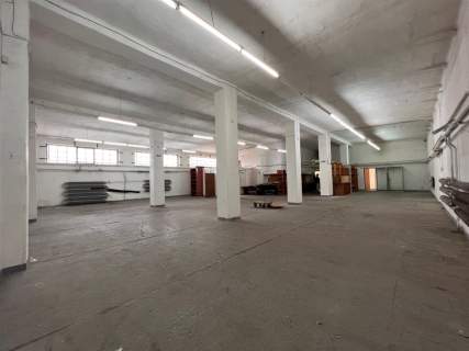 Hala magazynowa o powierzchni 324 m2.