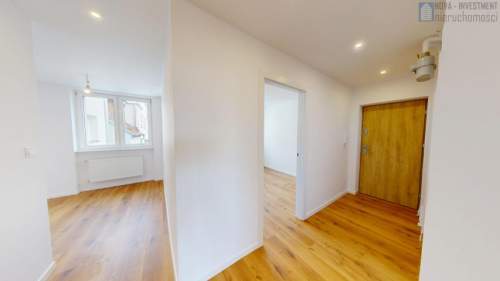 2 pokoje po generalnym remoncie/ balkon/ PEC