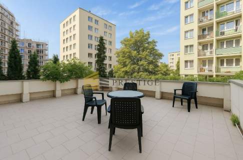 Niezwykle przestronny apartament na Powiślu 