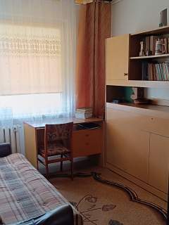 Sprzedam mieszkanie 3- pokojowe w dobrej lokalizacji.