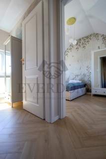 Dwupiętrowy apartament z ogródkiem i m.parkingowym