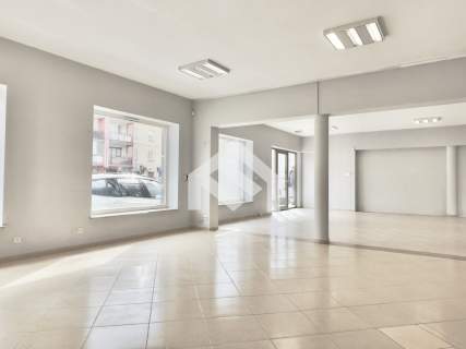 LOKAL USŁUGOWY PIASECZNO 120 m2