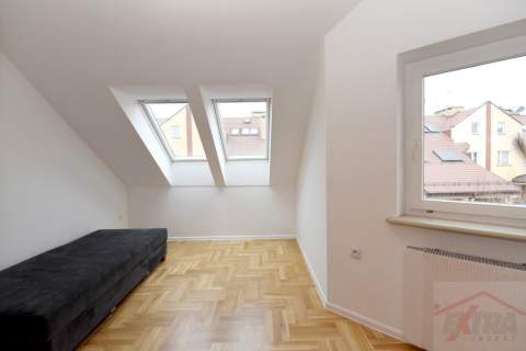 Ostoja / Dwupoziomowy apartament, balkon, ogródek