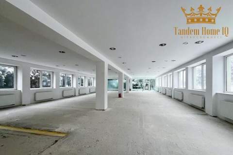 Na wynajem obiekt biurowy 1200m2 z Parkingiem Ursynów, przy S7