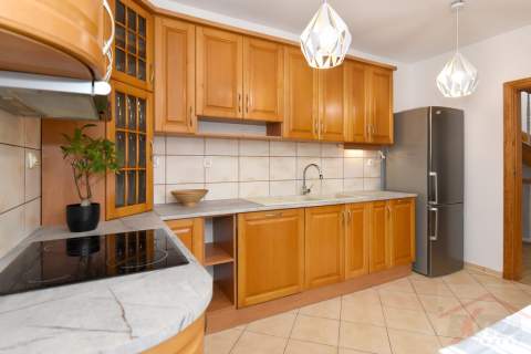 Ostoja / Dwupoziomowy apartament, balkon, ogródek