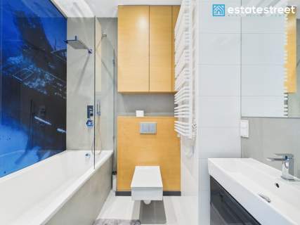 3-pok apartament z basenem i sauną w centrum