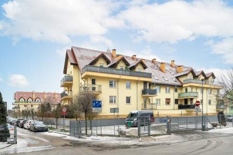 Komfortowe 3 pokoje na 1 piętrze. Dąbie.