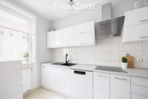 Parter 31 m Garderoba Parking