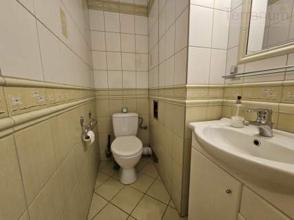 Czteropokojowe mieszkanie z osobną kuchnią