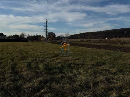 Rusicice, gm. Czernichów. 27 ar w zielonej okolicy