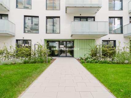 2 POK OK 35,4 M2 BLISKO CENTRUM Z DUŻYM BALKONEM