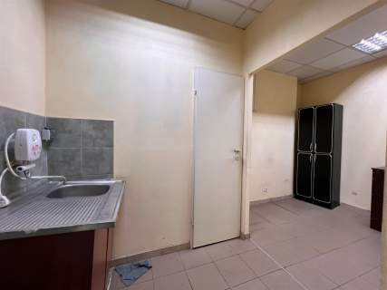Hala magazynowa o powierzchni 324 m2.
