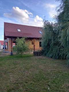 Dom stan surowy 125 m2 /Hala 150m2/Działka 38 arów