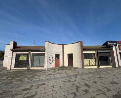 Lokal Usługowo- Handlowy w centrum Łaz