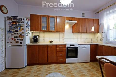 Przestronny dom rodzinny w malowniczych Prabutach.