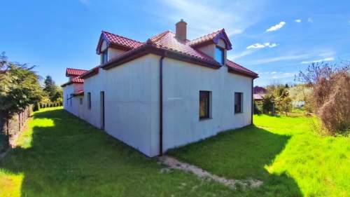 Nowy dom do wykończenia położony w urokliwej miejscowości Lub
