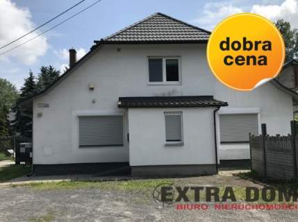 Dom inwestycyjny z oddzielnymi mieszkaniami