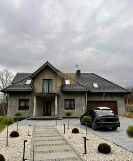 Komfortowy dom z dużą działką. Kłodzko