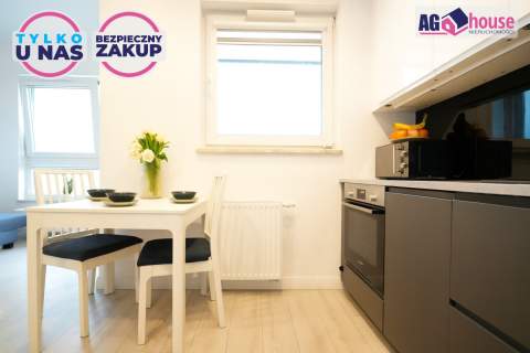 Przestrzenny apartament z widokiem na Zatokę