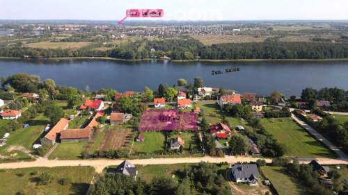 Ekologiczny dom z duszą nad jeziorem Kalwa