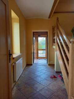 Ładny dom w zabudowie bliźniaczej 