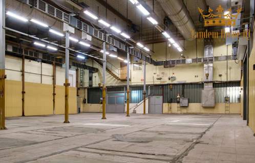 Magazyn 599m na wynajem w budynku ogrzewanym - Bielany - trasa...