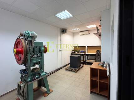 Przestronny lokal na sprzedaż 83m2, 4 pomiszczenia