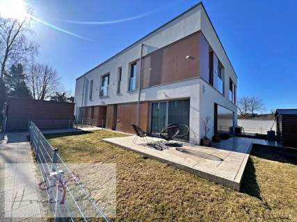 Apartament z ogródkiem, zamknięte osiedle