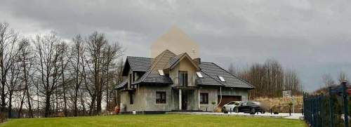 Komfortowy dom z dużą działką. Kłodzko
