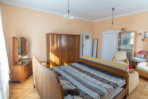 Stylowy apartament w centrum miasta o pow. 136m2