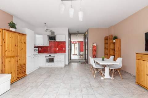 Przestronne studio z balkonem - Myśliwska, Migowo