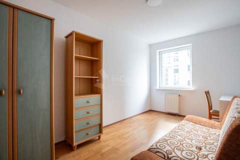 Przestronne mieszkanie, 3 niezależne pokoje. 71m2.