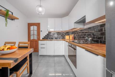 Niezależne pokoje Balkon Park Skowroni