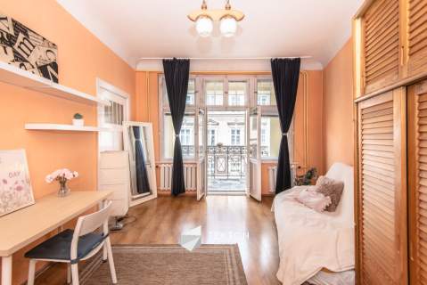 centrum Poznania 100 m w kamienicy, Półwiejska