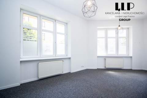 Do wynajęcia przestronny lokal w centrum Krakowa.