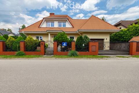 Dom wolnostojący 236m2 Kobyłka ul. Telimeny