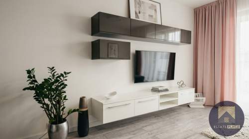 3 POKOJE W IDEALNYM STANIE BALKON GARAŻ