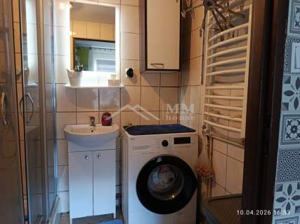 Pół bliźniaka 63m2 w Bażynach.