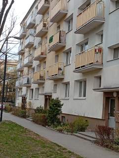 Przytulny pokój z oddzielną kuchnią w Warszawie na Woli