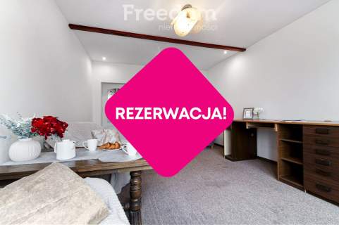 Słoneczne mieszkanie w bloku z cegły