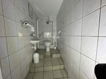 Lokal 75 m2 wynajem ul. Kołłątaja w Puławach.