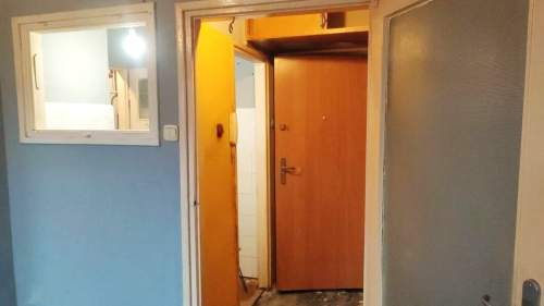 Kawalerka 24 m balkon do remontu 335 tys