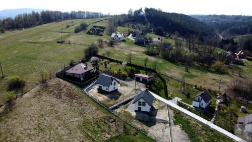 Nowy dom koło Zalewu Dobczyckiego