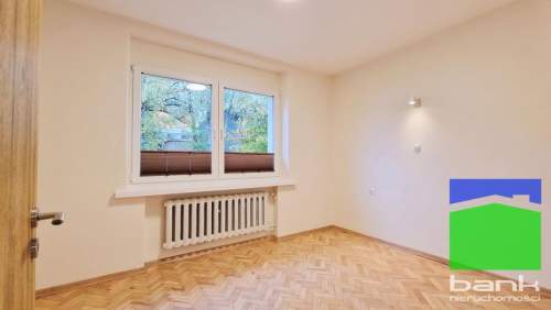 Julianów - dom o pow. 225 m2 garaż ul. Bema