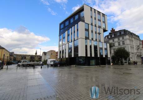 Lokal narożny z witrynami w samym sercu Wrocławia