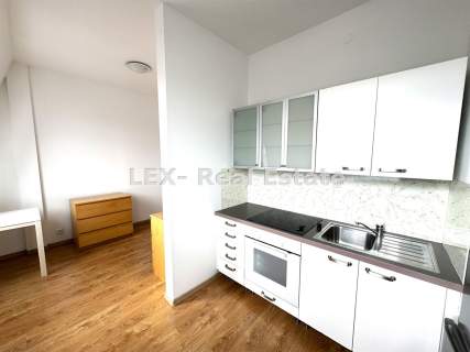 Przytulne mieszkanie 33m2 w centrum Pruszkowa.