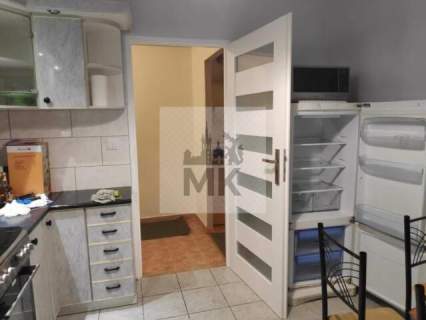 50 m2 z balkonem, komórką i m. postojowym
