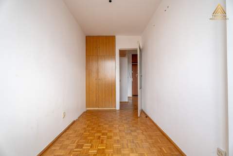 2 pok kuch z oknem, piętro9, widok, parking, Metro