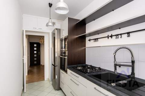 Łazarz 2 niezależne pokoje balkon